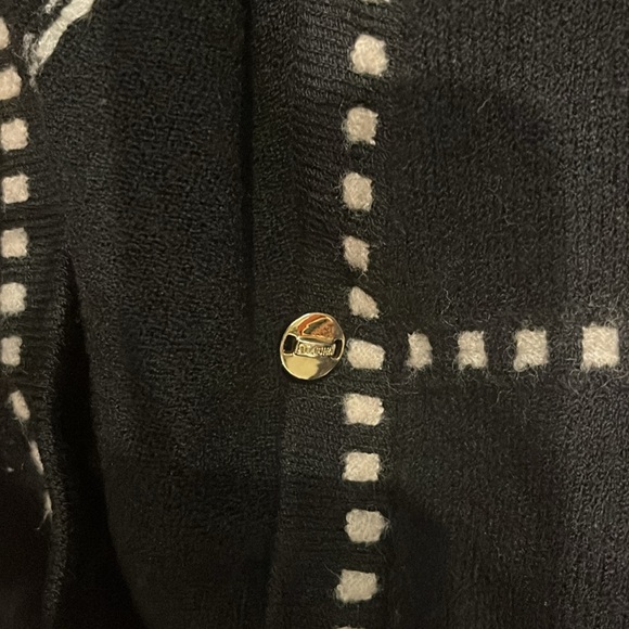 St. John knit cardigan size P (Small) - Picture 5 of 6